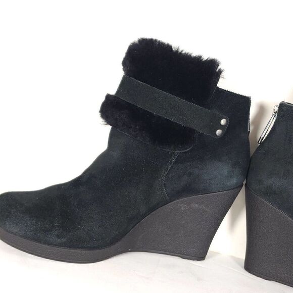 UGG Women's Antonia US 7 Black Suede Fur Cuffed Wedge Ankle Boots Booties - Picture 7 of 11